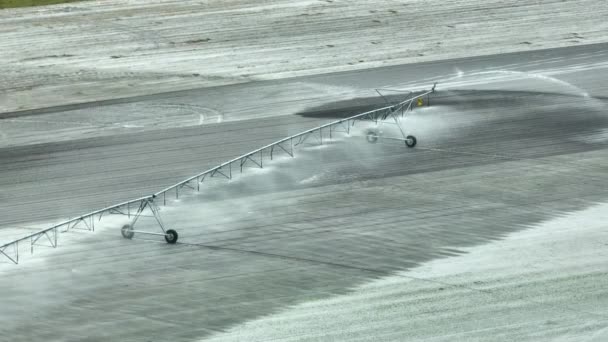 Aerial View Irrigation System Watering Farm Field Dry Season Industrial — Vídeos de Stock