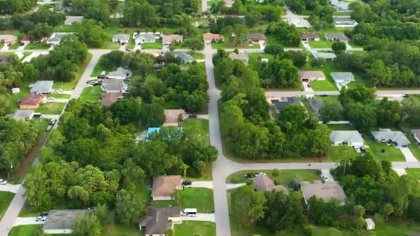 Aerial View Small Town America Suburban Landscape Private Homes Green — Stock Video