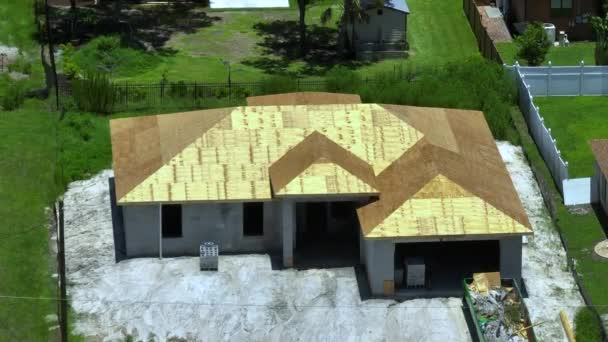 Aerial View Residential Private Home Wooden Roofing Structure Construction Florida — Vídeo de stock