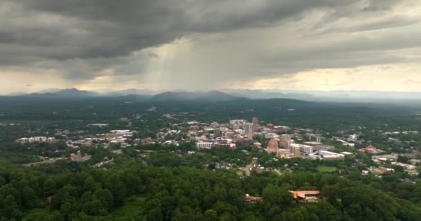 Luftaufnahme Des Reiseziels Usa Asheville City North Carolina Mit Hohen — Stockvideo