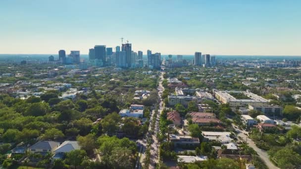 Luftaufnahme Teurer Häuser Wasser Zwischen Grünen Palmen Fort Lauderdale Florida — Stockvideo
