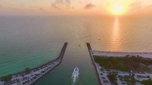 Entrada Del Océano Playa Nokomis Con Los Barcos Vela Jetty — Vídeos de Stock