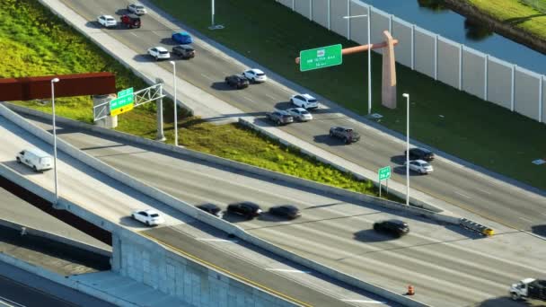 Vista Desde Arriba Gran Intersección Autopista Americana Miami Florida Con — Vídeo de stock