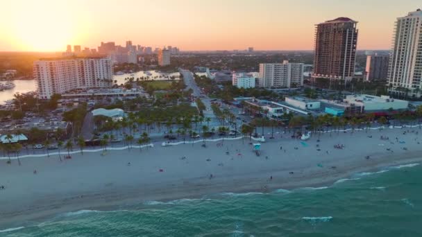 포트로더데일에는 모래투성이 플로리다의 인프라를 — 비디오
