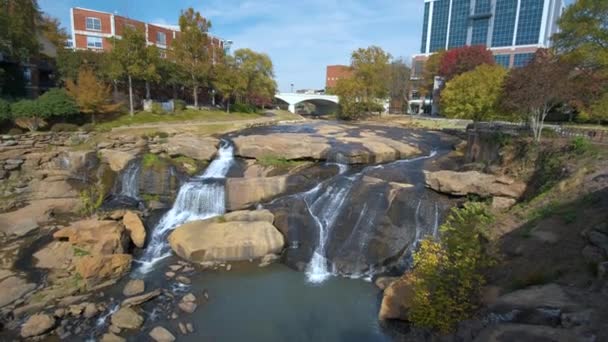 Reedy River Waterfalls Centru Greenville City Jižní Karolíně Říční Stezka — Stock video