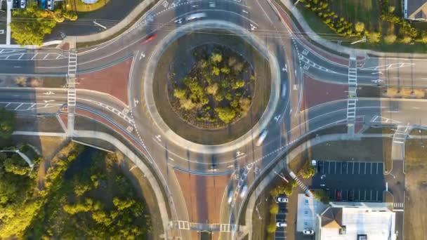 Top View City Street Traffic Roundabout Intersection Fast Moving Cars — Stock Video