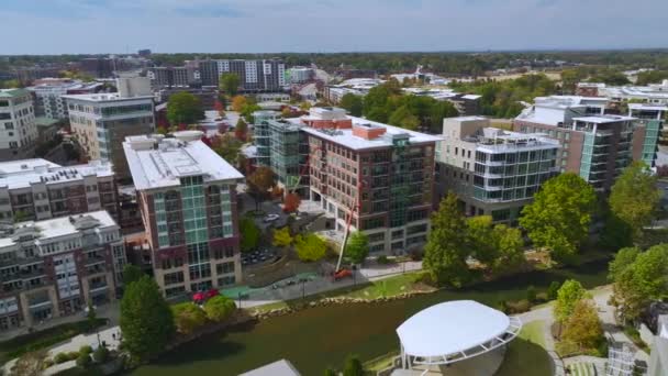 Innenstadtarchitektur Der Stadt Greenville South Carolina Blick Auf Den Reedy — Stockvideo