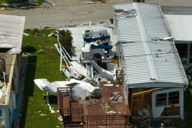 Florida 'daki taşınabilir evler, Ian Kasırgası tarafından yerle bir edildi. Doğal afetin sonuçları..