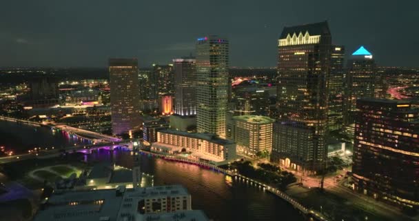 Νύχτα Αστικό Τοπίο Της Downtown District Της Τάμπα Στη Φλόριντα — Αρχείο Βίντεο