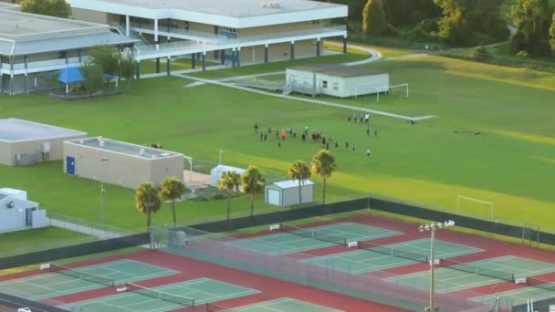 Αθλητική Εκπαίδευση Σχολεία Των Ηπα Μαθητές Που Παίζουν Αμερικανικό Ποδοσφαιρικό — Αρχείο Βίντεο