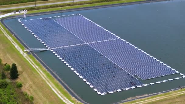 Βιομηχανική Λίμνη Πλωτά Φωτοβολταϊκά Ηλιακά Πάνελ Για Την Παραγωγή Καθαρής — Αρχείο Βίντεο
