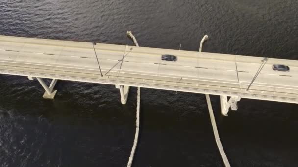 Aerial View Barron Collier Bridge Gilchrist Bridge Florida Moving Traffic — Stockvideo