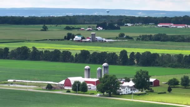 Mezőgazdasági Táj Egyesült Államokban Amerikai Vidéki Gazdaság Silókkal Közép Nyugat — Stock videók