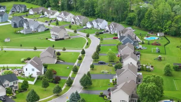 Wohnhäuser Wohngebiet Rochester Amerikanische Traumhäuser Als Beispiel Für Immobilienentwicklung Vorstädten — Stockvideo