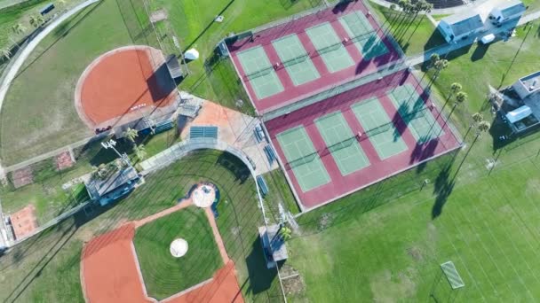 Κάτοψη Του Γηπέδου Τένις Υπαίθριο Γήπεδο Στην Αγροτική Φλόριντα Αμερικανική — Αρχείο Βίντεο