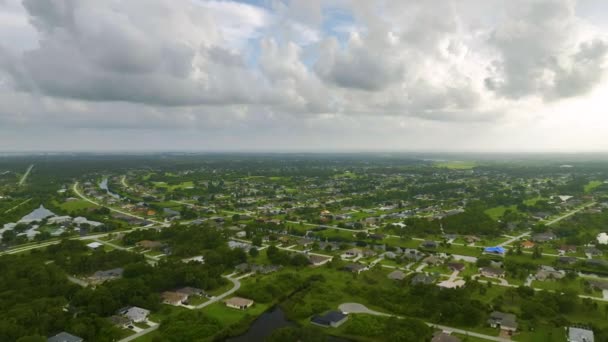 Flygfoto Över Liten Stad Amerika Förort Landskap Med Privata Hem — Stockvideo
