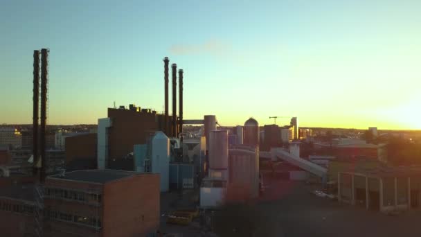 스웨덴 Linkoping의 발전소의 재활용 폐기물의 — 비디오