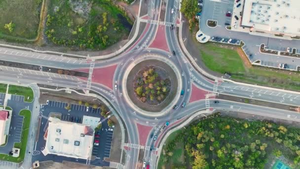 Top View City Street Traffic Roundabout Intersection Moving Cars Viev — Stock Video