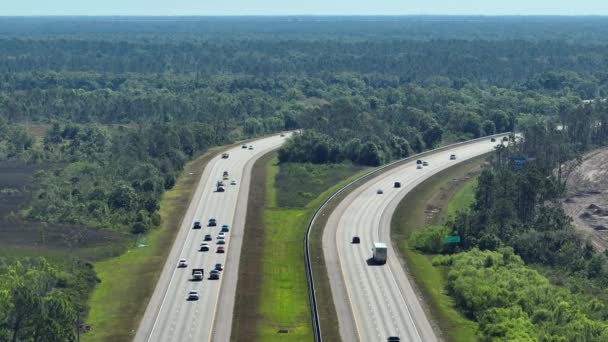 Вид Сверху Широкую Автомагистраль Флориде Плотным Движением Автомобилей Час Пик — стоковое видео