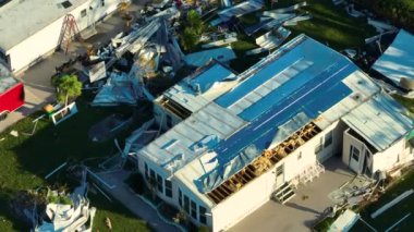 Ian Kasırgası Florida yerleşim bölgesindeki mobil evi yok etti. Doğal afet ve bunun sonuçları.
