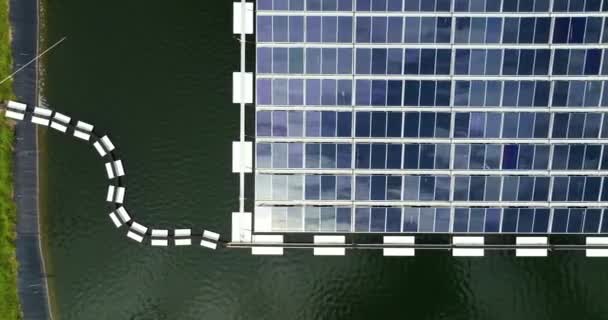 Panneaux Solaires Flottants Centrale Électrique Renouvelable Pour Produire Énergie Électrique — Video