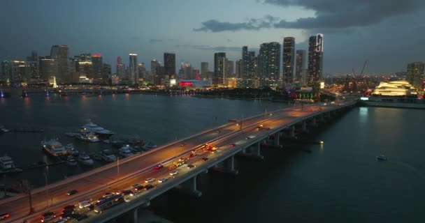 Traffic Slowdown Caused Accident Highway Bridge Miami Usa Transportation Infrastructure — Stock Video