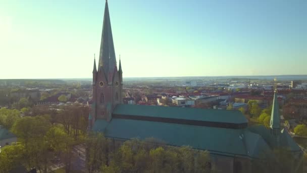 スウェーデンの古いリンコピング都市の空中視界 スカンジナビアの町のヨーロッパの建築 — ストック動画