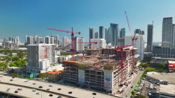 Amerikan Kentsel Bölgesindeki Yeni Yerleşim Yerinin Havadan Görüntüsü Miami Florida — Stok video