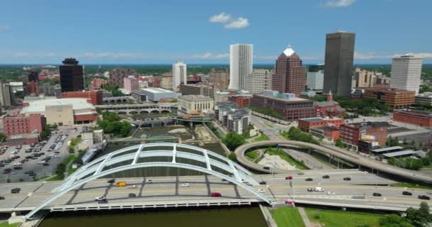 Aerial View Highway Traffic Driving Bridge Downtown District Rochester City — Stock Video