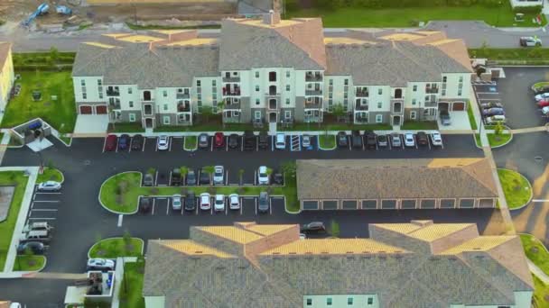 Вид Сверху Жилые Квартиры Пригороде Флориды Американские Кондоминиумы Пример Развития — стоковое видео