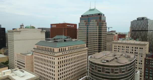 Ohio Eyaleti Abd Cleveland Şehir Merkezi Manzarası Yüksek Ticari Binaları — Stok video