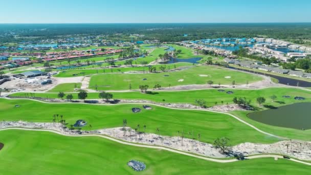 Utveckling Premiuminfrastruktur För Utomhussport Byggande Golfbana Soliga Florida — Stockvideo