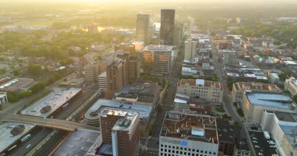 Lexington Staten Kentucky Med Høje Kontorbygninger Downtown Distriktet Ved Solnedgang – Stock-video