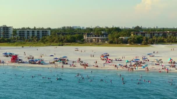 Paisaje Marino Aéreo Con Playa Arena Siesta Key Sarasota Estados — Vídeos de Stock
