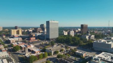 Güney Carolina 'daki Columbia City' nin şehir merkezi mimarisi. American City 'deki ofis ve apartman manzarası. ABD seyahat hedefi.
