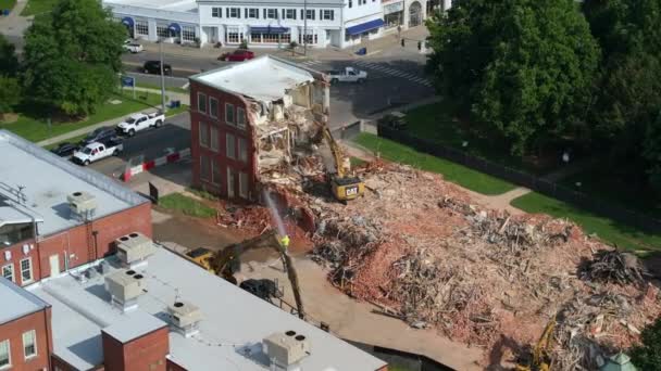 Old Building Demolition Site Construction Excavator Tearing Obsolete Brick Walls — Stock Video
