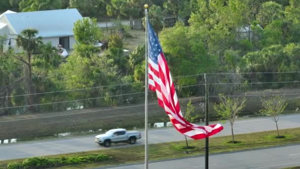 Государственный Флаг Сша Размахивающий Ветром Американские Звезды Полосы Развевали Знамя — стоковое видео