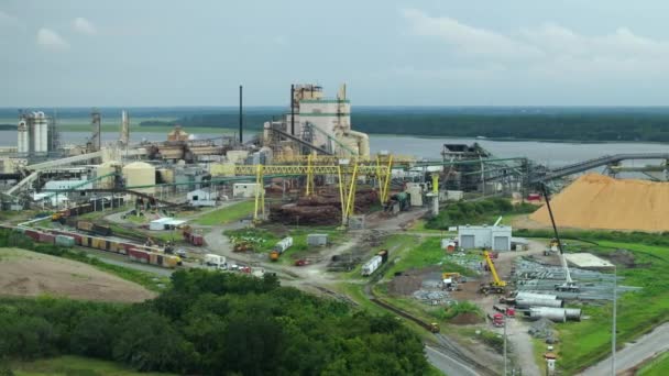 Fábrica Industrial Reciclaje Madera Planta Celulosa Papel Brunswick — Vídeos de Stock