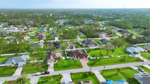 North Port Town Damaged Houses Torn Vegetation Hurricane Swept Florida — Stock Video
