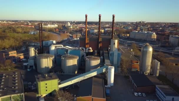 Duurzame Elektriciteits Warmtecentrale Basis Van Gerecycleerde Hulpbronnen Linkoping Zweden Elektriciteitsproductie — Stockvideo
