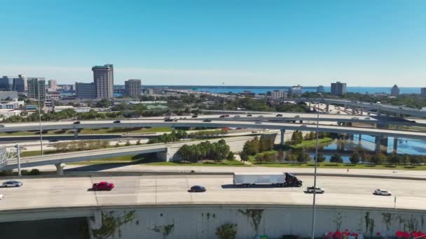 Jacksonville Şehrinin Hava Manzarası Yüksek Ofis Binaları Hızlı Hareket Eden — Stok video