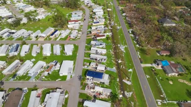 Zničen Hurikány Předměstských Domů Obytné Čtvrti Floridy Důsledky Přírodní Katastrofy — Stock video
