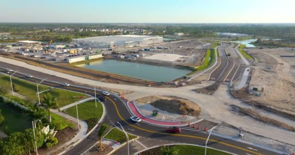 Aerial View Busy American Highway Road Construction Development Roundabout Traffic — Stok Video