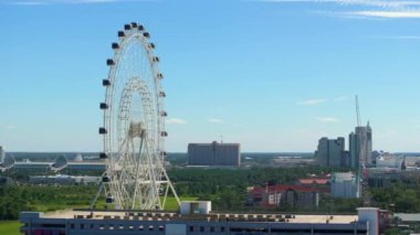 Florida, Orlando 'daki Icon Park' ta dönme dolap. Amerika 'ya seyahat.