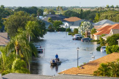 Sarasota, Florida 'daki Laurel Meadows bölgesinde Debby Kasırgası' ndan sel basmış evler. ABD 'nin güneyindeki doğal afet sonrası. Sarasota, ABD - 6 Ağustos 2024.