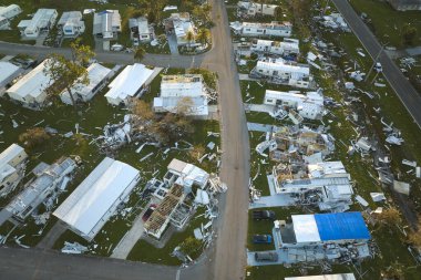 Florida 'daki taşınabilir evler, Ian Kasırgası tarafından yerle bir edildi. Doğal afetin sonuçları..