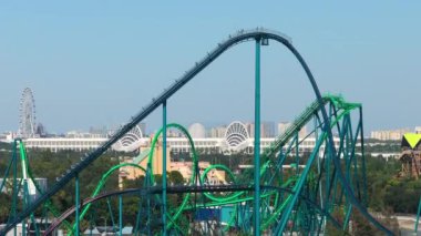 ABD turistik merkezleri. Florida, Orlando 'daki lunaparkta hız treni