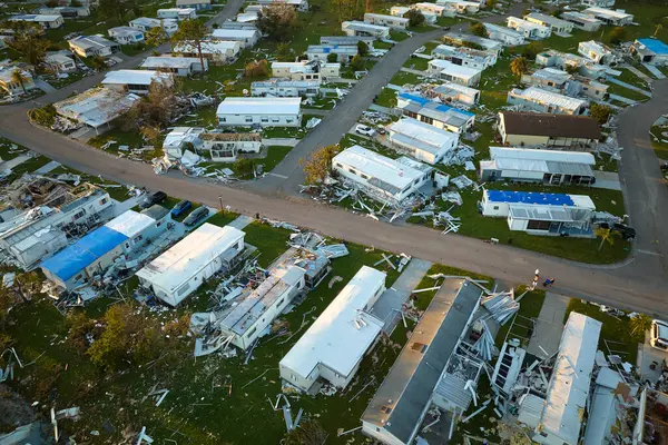 Florida 'daki taşınabilir evler, Ian Kasırgası tarafından yerle bir edildi. Doğal afetin sonuçları..