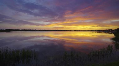 Kuzey Limanı, Florida 'daki Wellen Parkı' nda gün batımı.