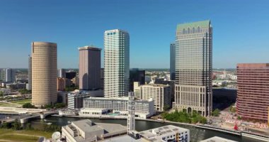 Contemporary architecture and busy intersections in downtown Tampa, showing mix of business, residential and leisure zones